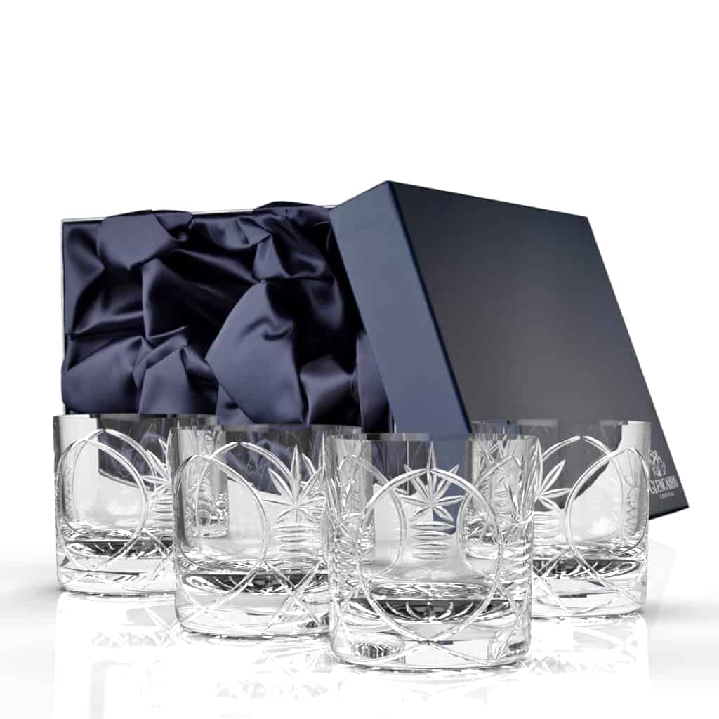 In this photo Glencairn Bothwell Whisky Tumbler Gift Set of 4 Mood4Whisky