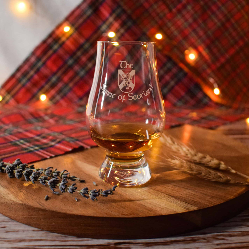 In this photo Glencairn Glass – Spirit of Scotland Mood4Whisky