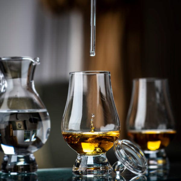 In this photo Glencairn Pipette Mood4Whisky