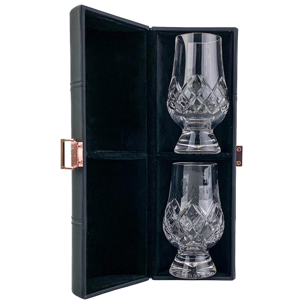 In this photo Glencairn Travelset with 2 Cut Glasses Mood4Whisky