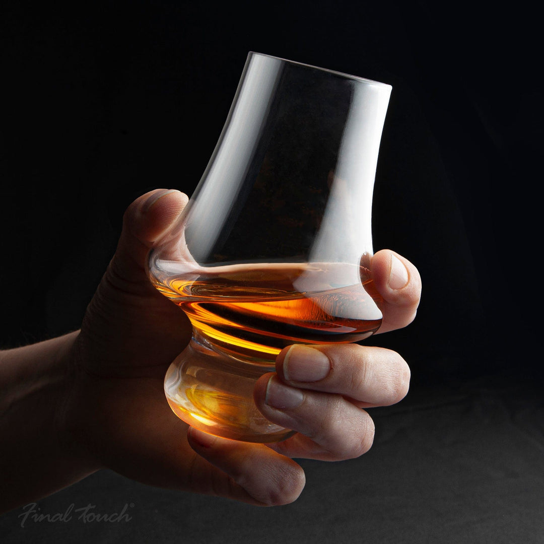In this photo Whiskey Glass - 195ml - Lead Free Crystal - Handmade - Final Touch Mood4whisky
