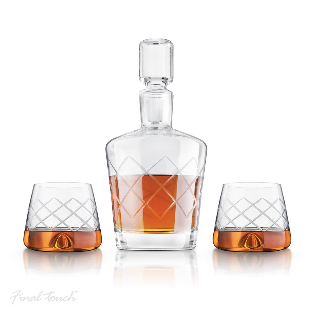 In this photo Whisky Decanter Set Japanese Inspired - Lead Free Crystal - Handcrafted - Final Touch Mood4whisky
