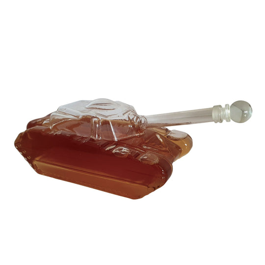 In this photo Whisky Decanter Tank - 1000ml - Hand Blown - Original Products Mood4whisky