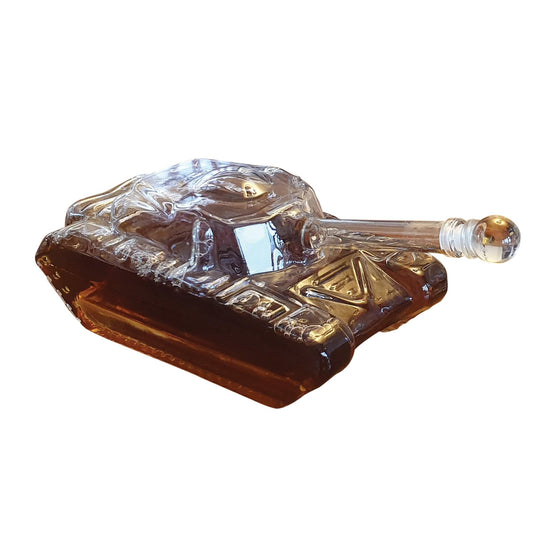 In this photo Whisky Decanter Tank - 1000ml - Hand Blown - Original Products Mood4whisky