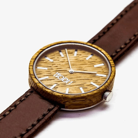 In this photo Whiskywatch Brown Leather | Handmade in Scotland Mood4Whisky