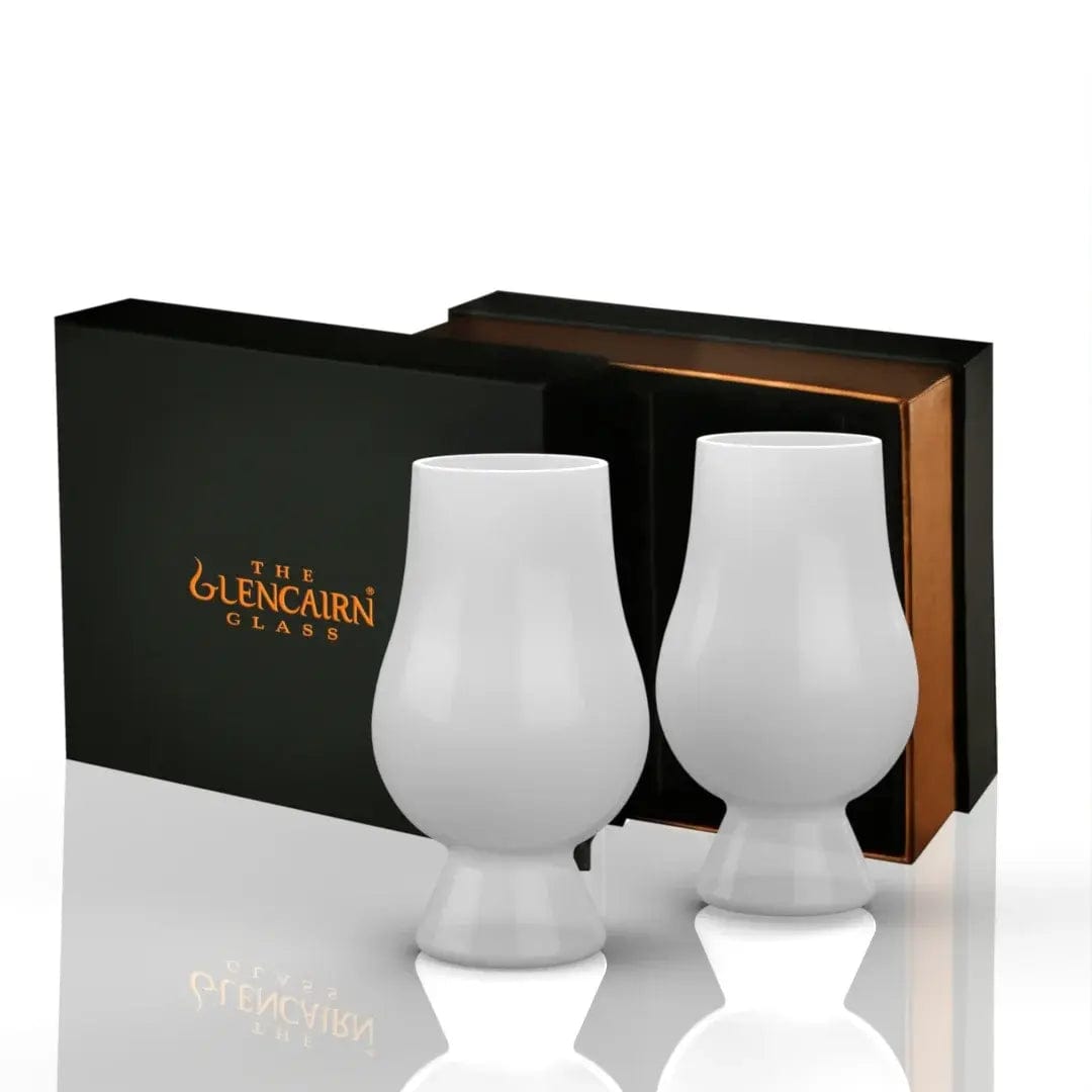 In this photo Glencairn Gift Set 2x Whisky Glass White MoodCompanyNL
