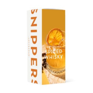 In this photo Maak je eigen Botanical Spiced Whisky 350ml - Cadeautip - Snippers MoodCompanyNL