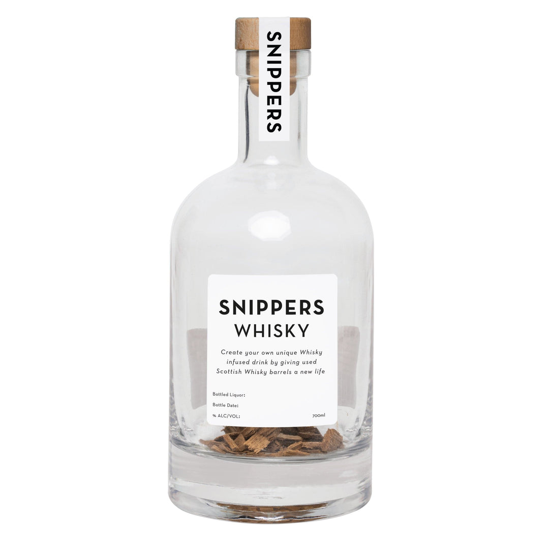 In this photo Maak je eigen Whisky 700ml - Cadeautip - Snippers MoodCompanyNL