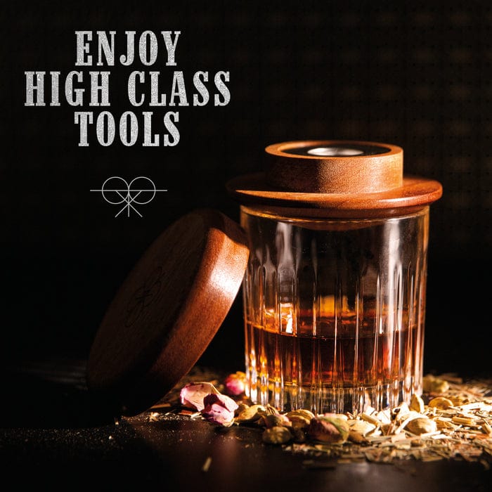 In this photo Whisky Smoker Set - Extensive Gift Set - Craftly MoodCompanyNL